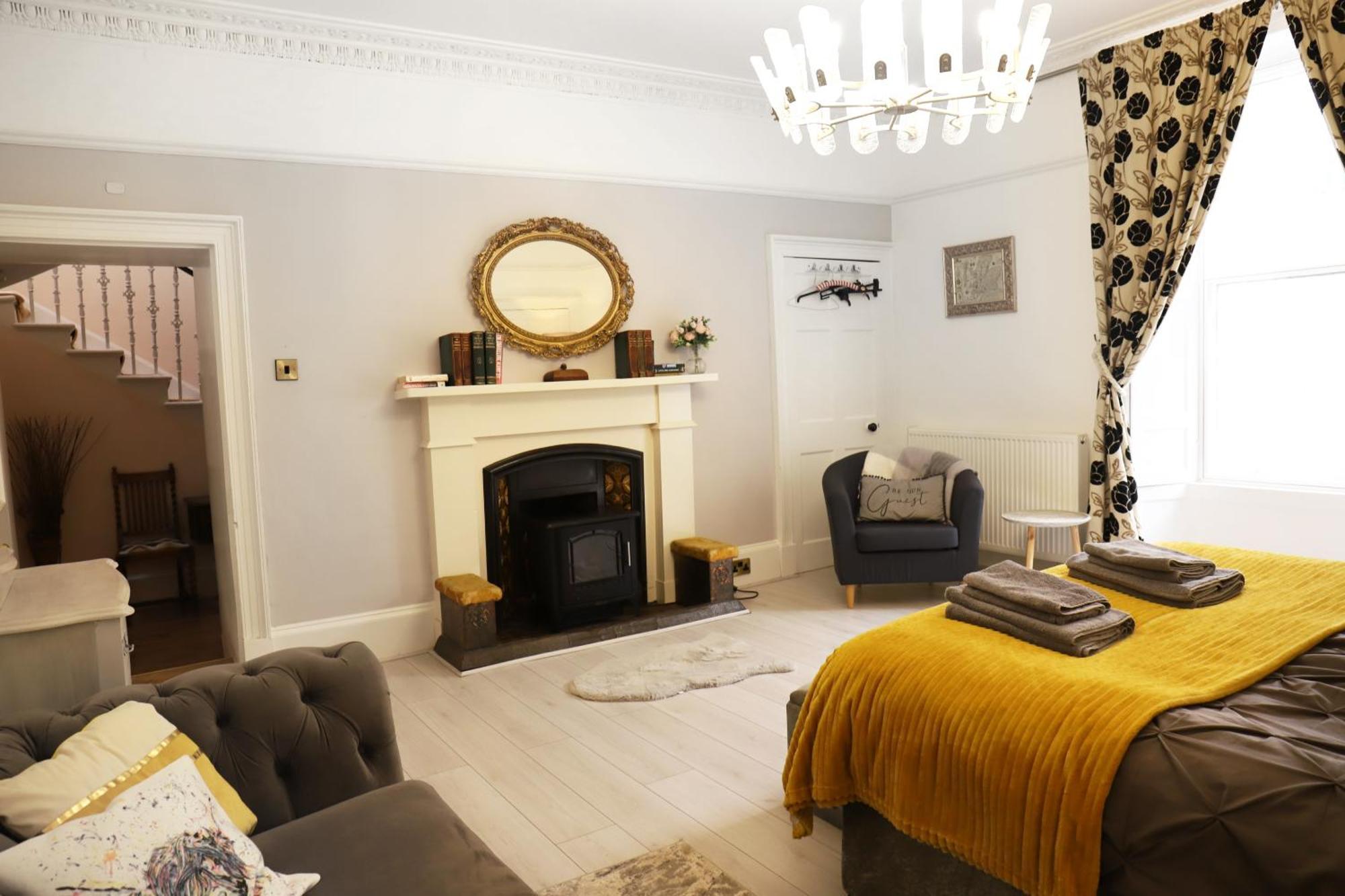 Cameron House - Spacious B Listed Building, Near Falkland, Central East Scotland Auchtermuchty Exteriör bild